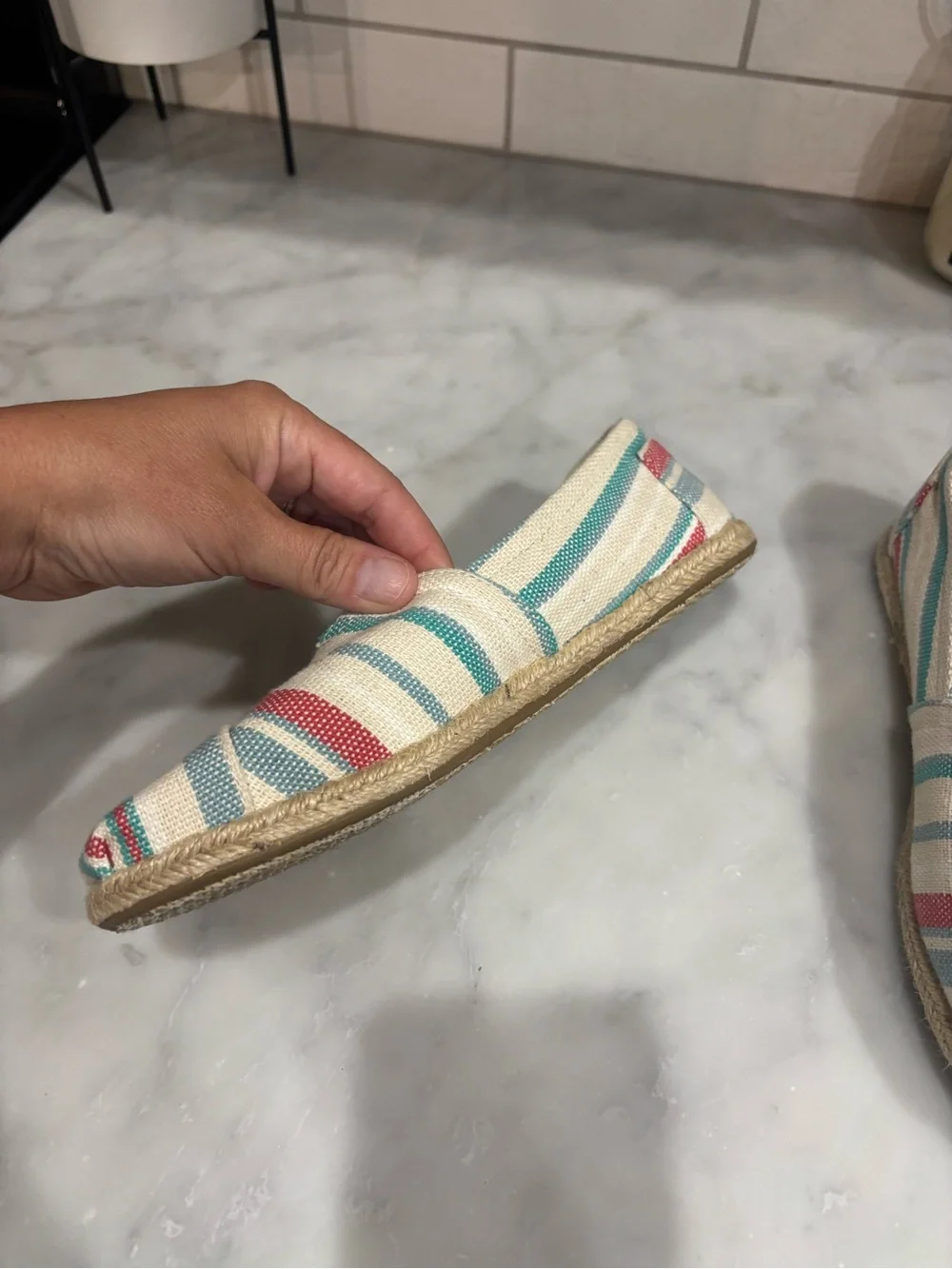 🌸TOMS Women's Striped Canvas‎ Espadrilles in Cream, Teal & Coral